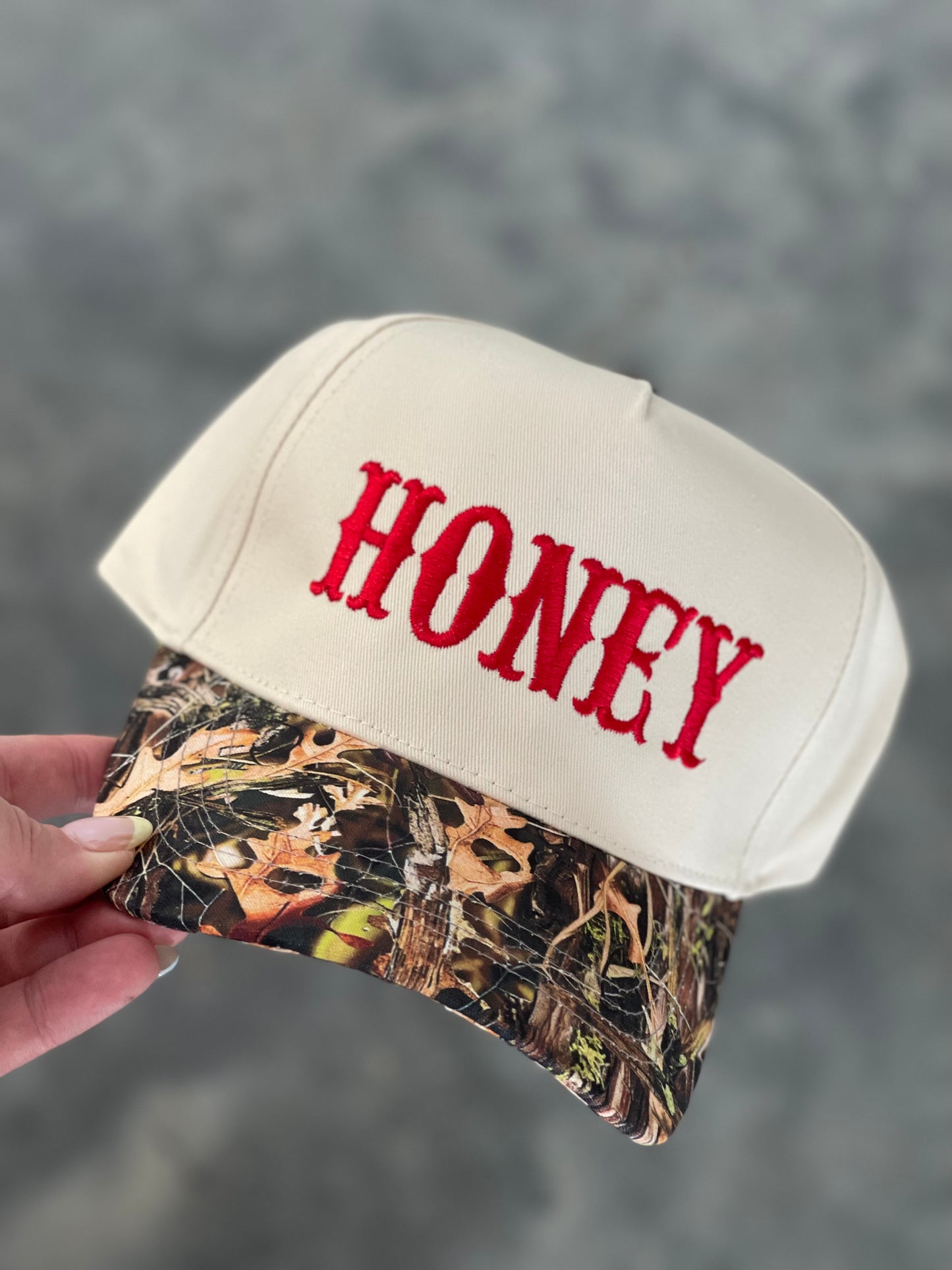 HONEY Lettering Embroidery Camo Two-Tone Cap