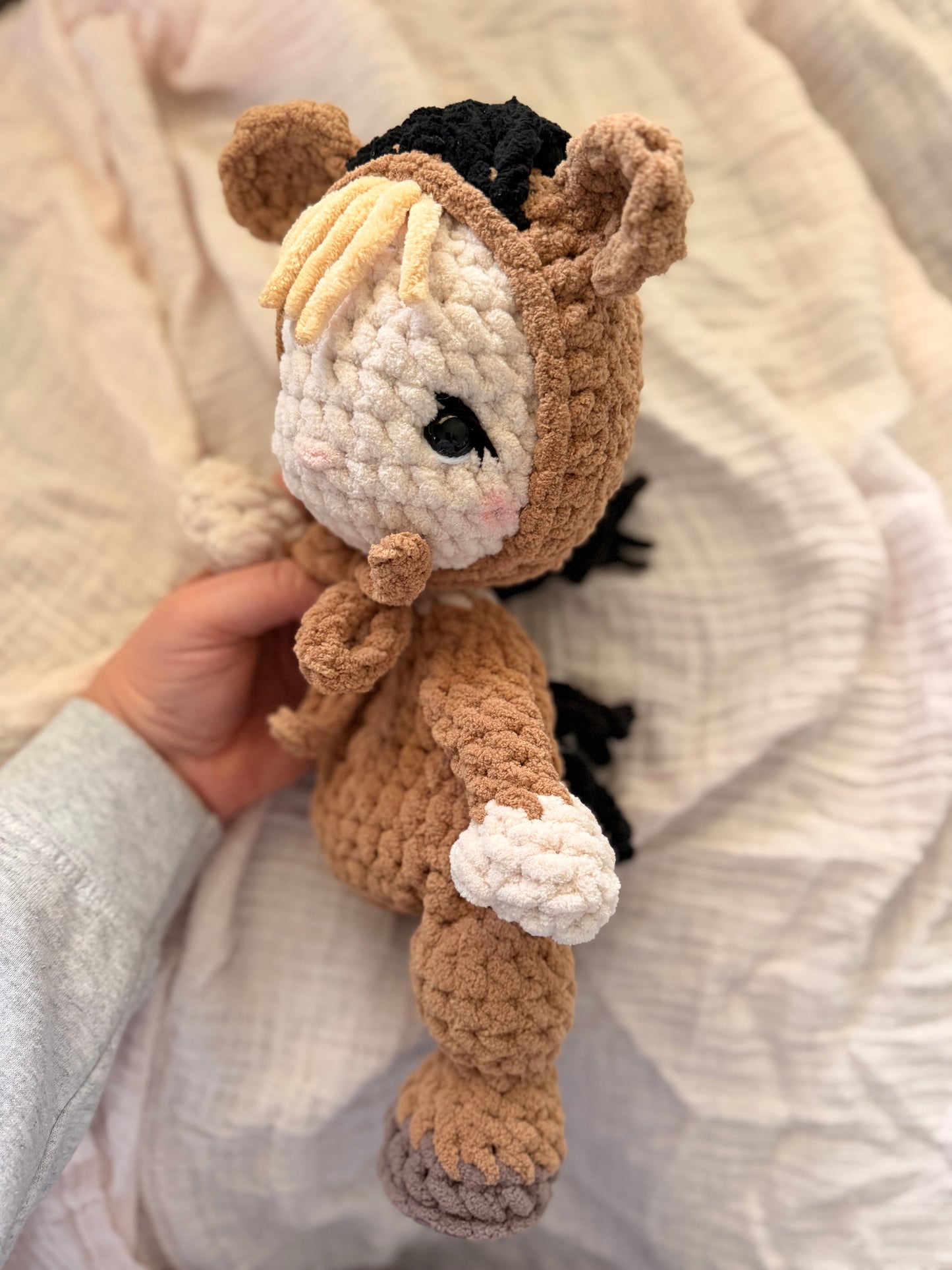 hunni the horse critter bub