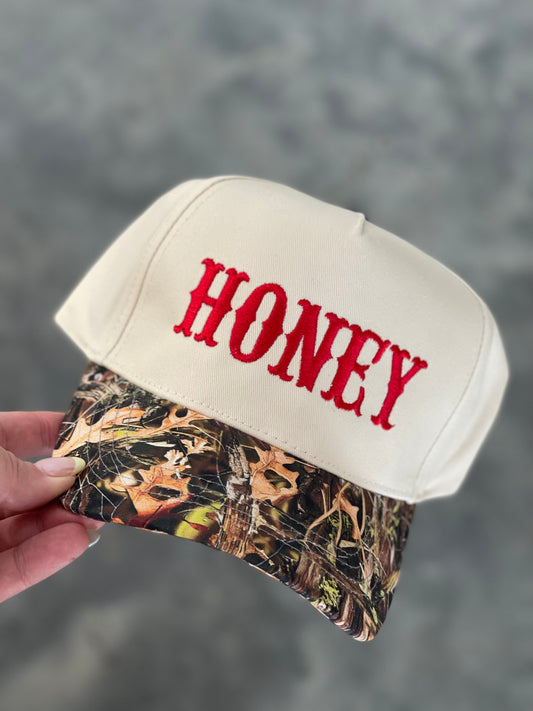 HONEY Lettering Embroidery Camo Two-Tone Cap