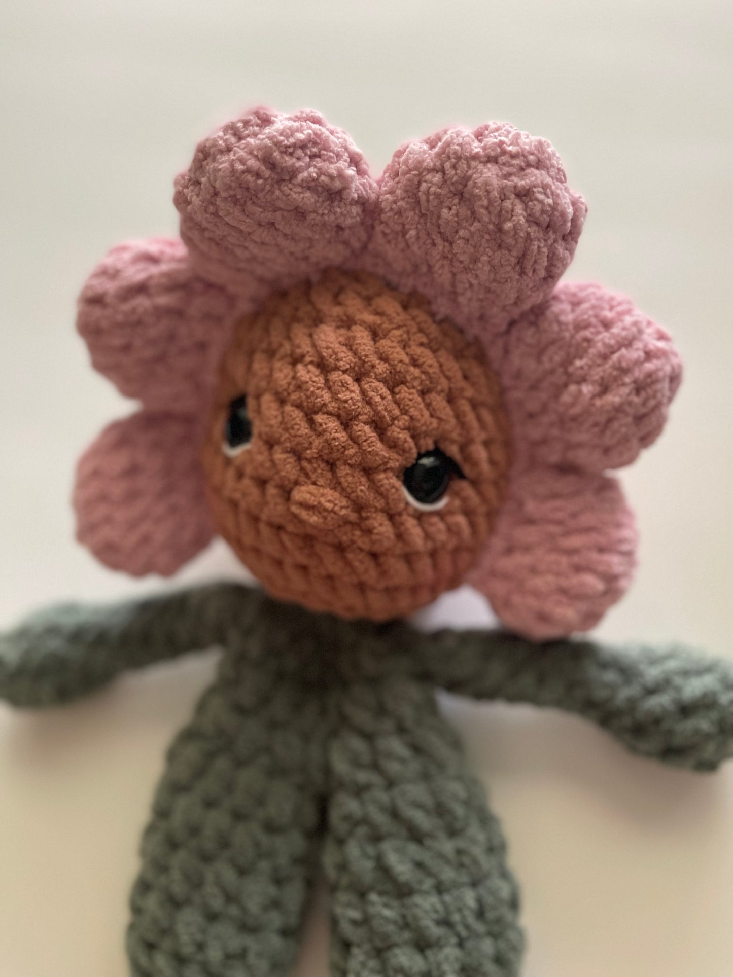 Groovy Flower Lovey
